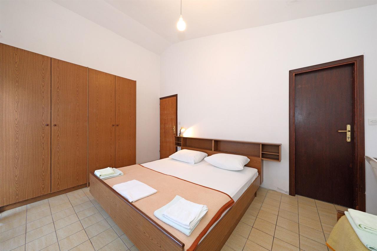 Rooms Jeriko Vodice Bagian luar foto