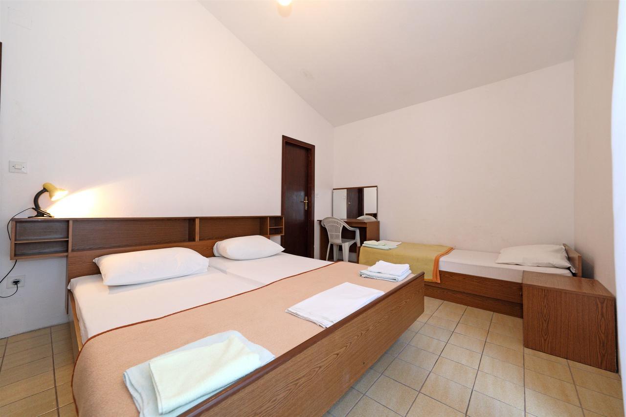 Rooms Jeriko Vodice Bagian luar foto